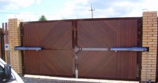 Купить распашные ворота из сэндвич-панелей Апатиты, цена от 2803 руб.
